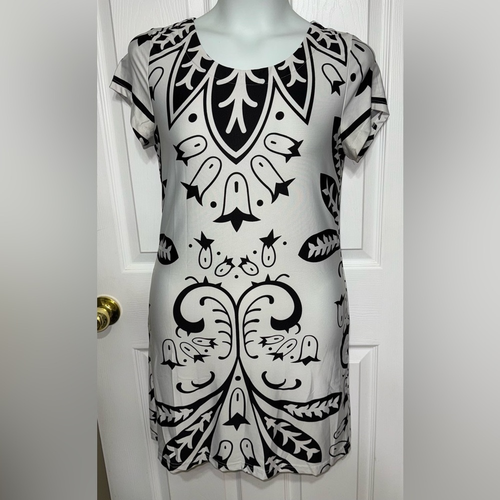 Hypnotik Damask Dress White Black Size Medium